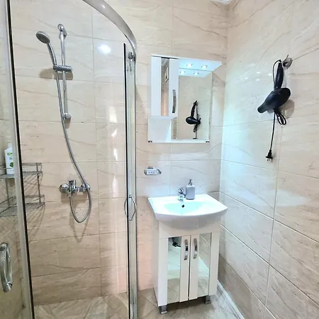 Cozy Διαμέρισμα Νεσέμπαρ
